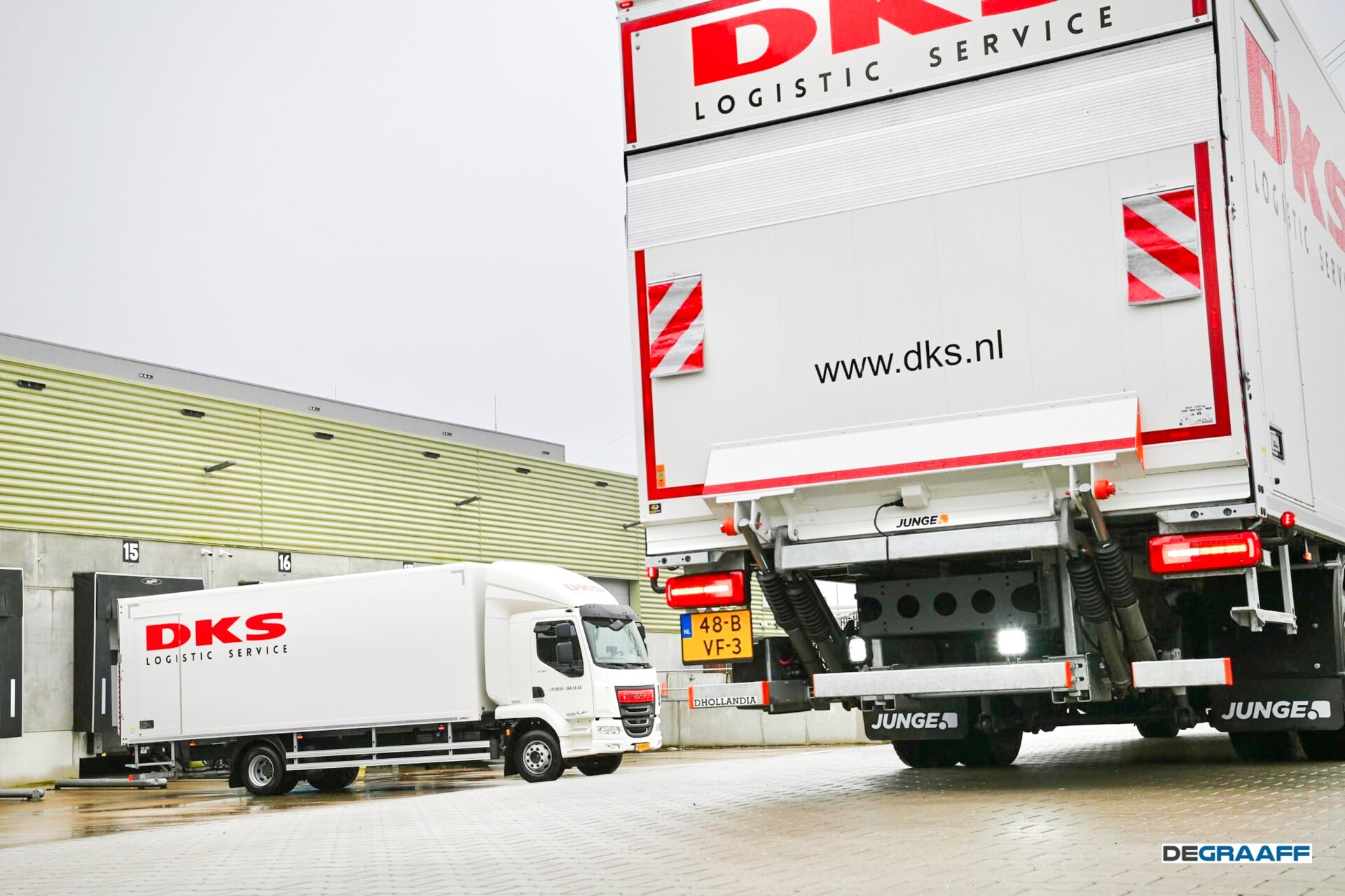 De Graaff Carrosserie Loadstar DAF XB 33