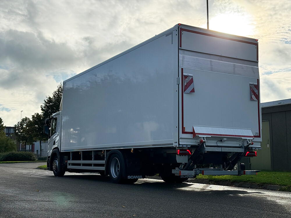 De Graaff Carrosserie Loadstar plywood   2