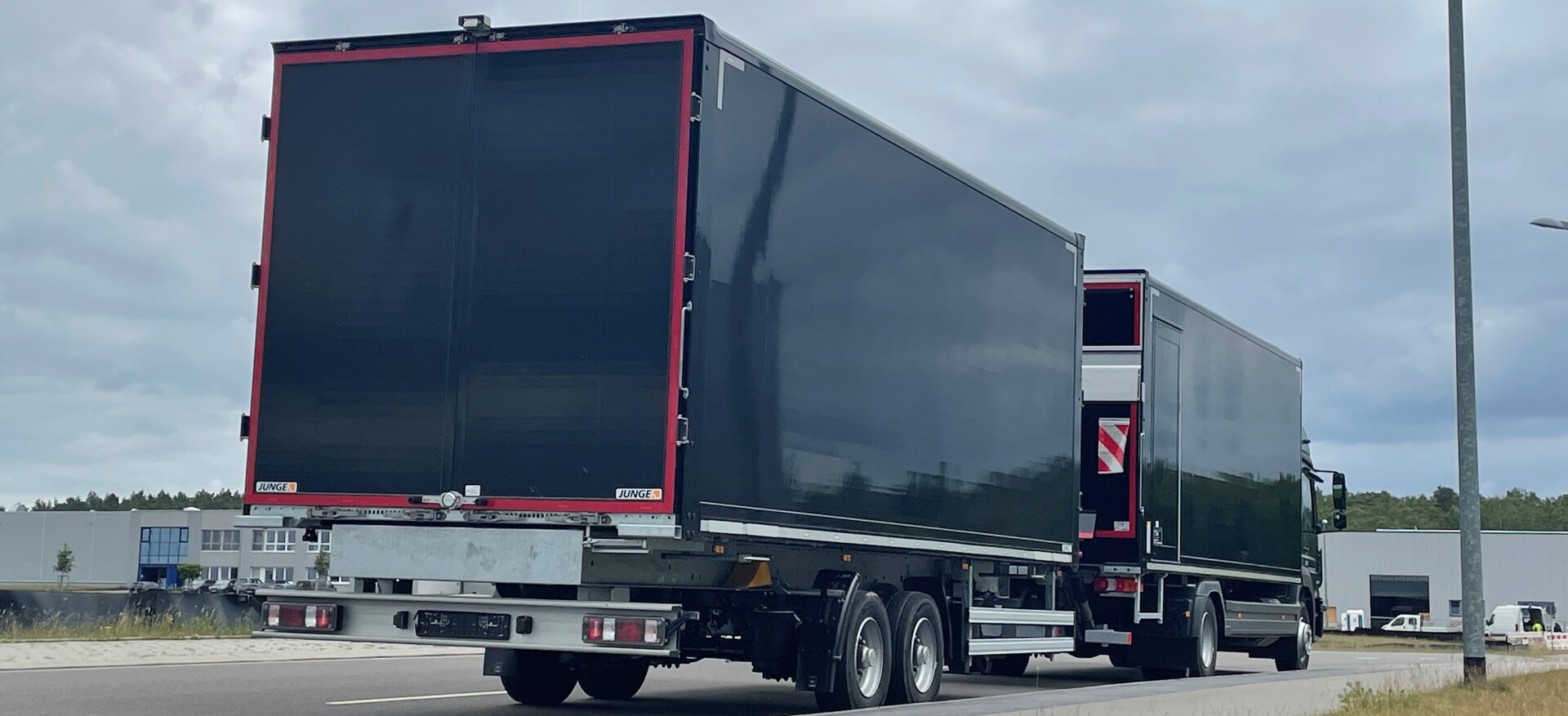 De Graaff Carrosserie Loadstar Trailerstar plywood carrosserie